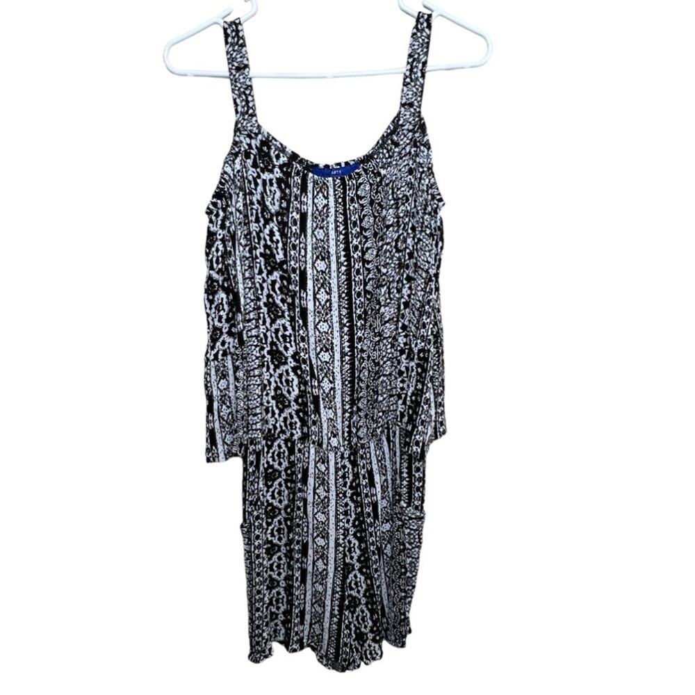 Apt 9 Open Shoulder Romper Size Large - Picture 2 of 6